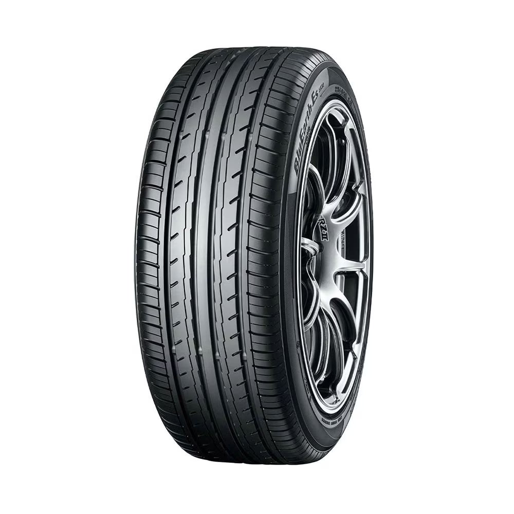 Neumático 215/45 R 18 CH-ES32 93W TL (Yokohama)