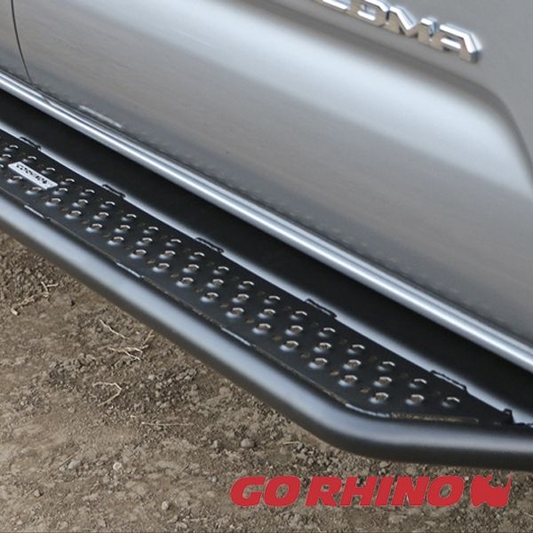 Pisadera GoRhino Dominator D6 para Ford Maverick 2022