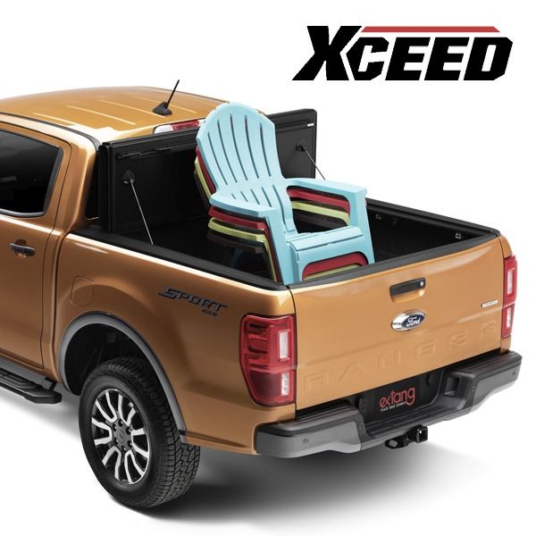 Tapa plegable dura Extang Xceed para Nissan NP300