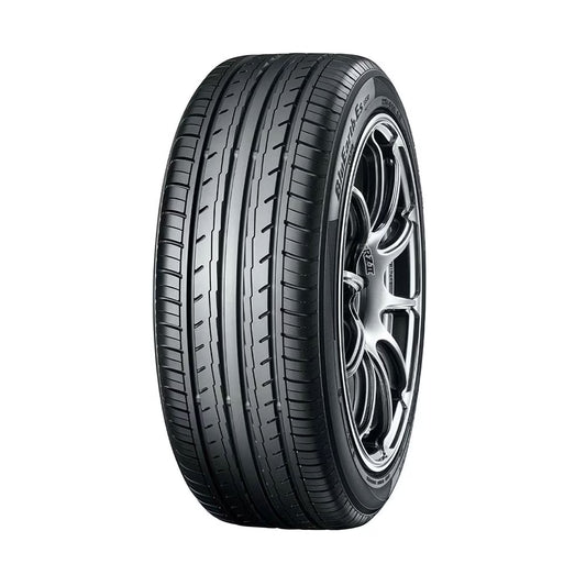 Neumático 215/45 R 18 CH-ES32 93W TL (Yokohama)