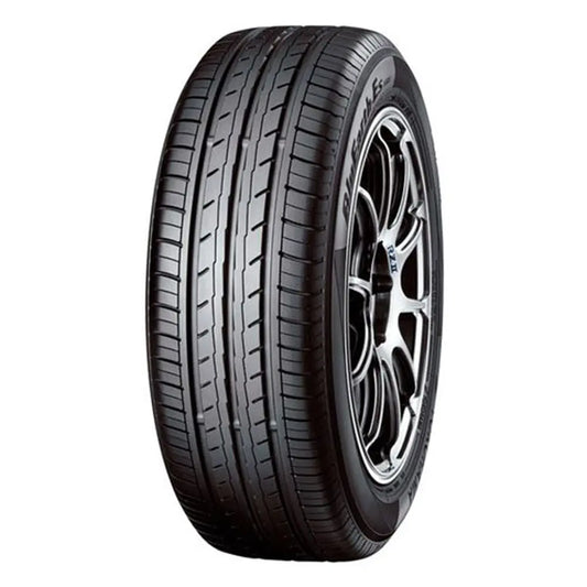 Neumático 175/65 R 14 CH-ES32 82S TL (Yokohama)
