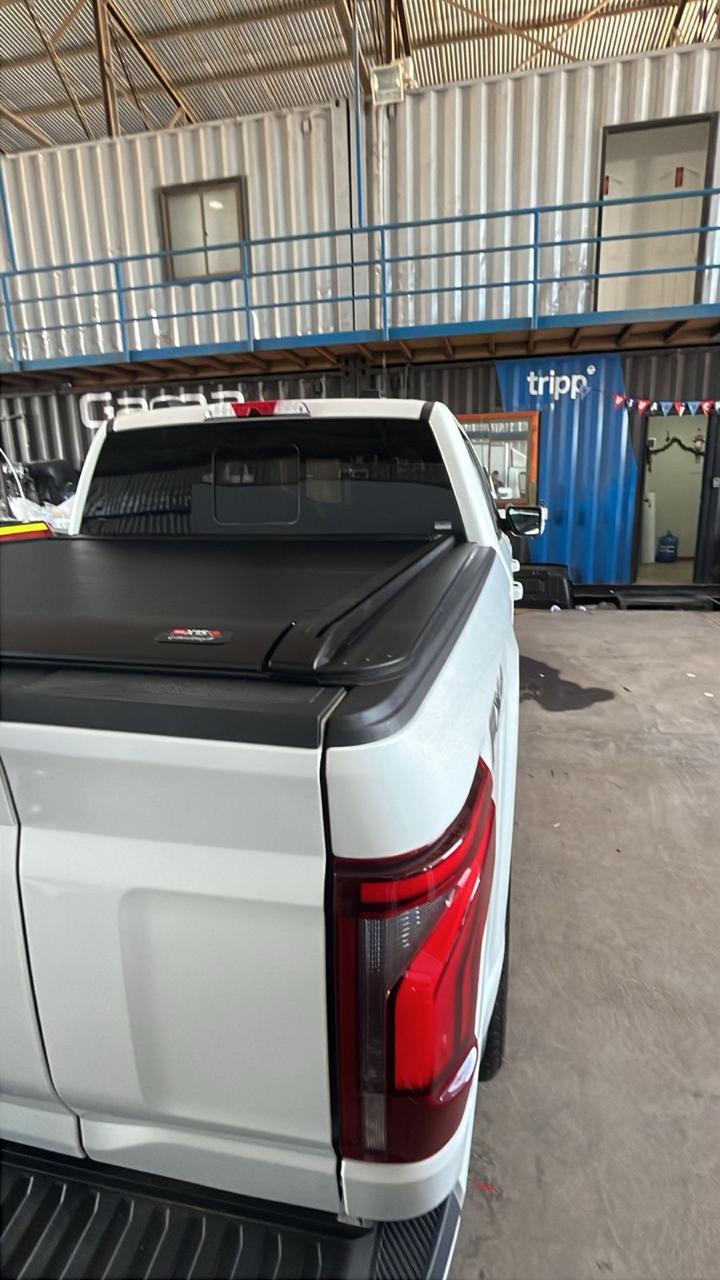 Tapa Retráctil Manual BULX15 2.0 Ford F-150 2015->