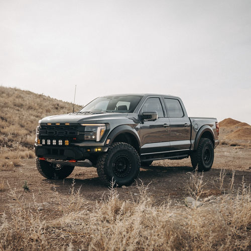 Llanta 17x8.5 KMC Aztec Matte Black W/Gloss Black 6x139.7 ET0