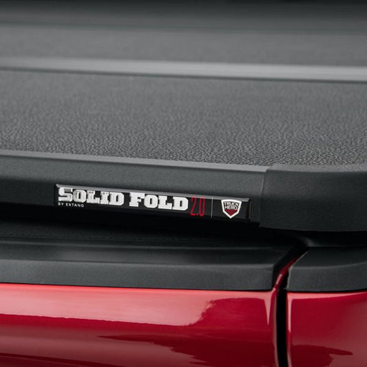 Cubre pick up plegable dura Solid Fold 2.0 para Nissan NP300 2015-2020
